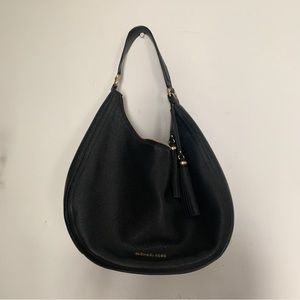 NWOT Michael Kors Pebbled Tassle Hobo Bag